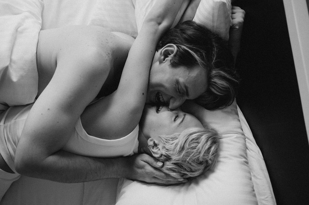 Platonic Love - What is it and How to Fight it AmolatinScams